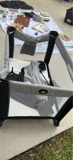 Graco pack and play