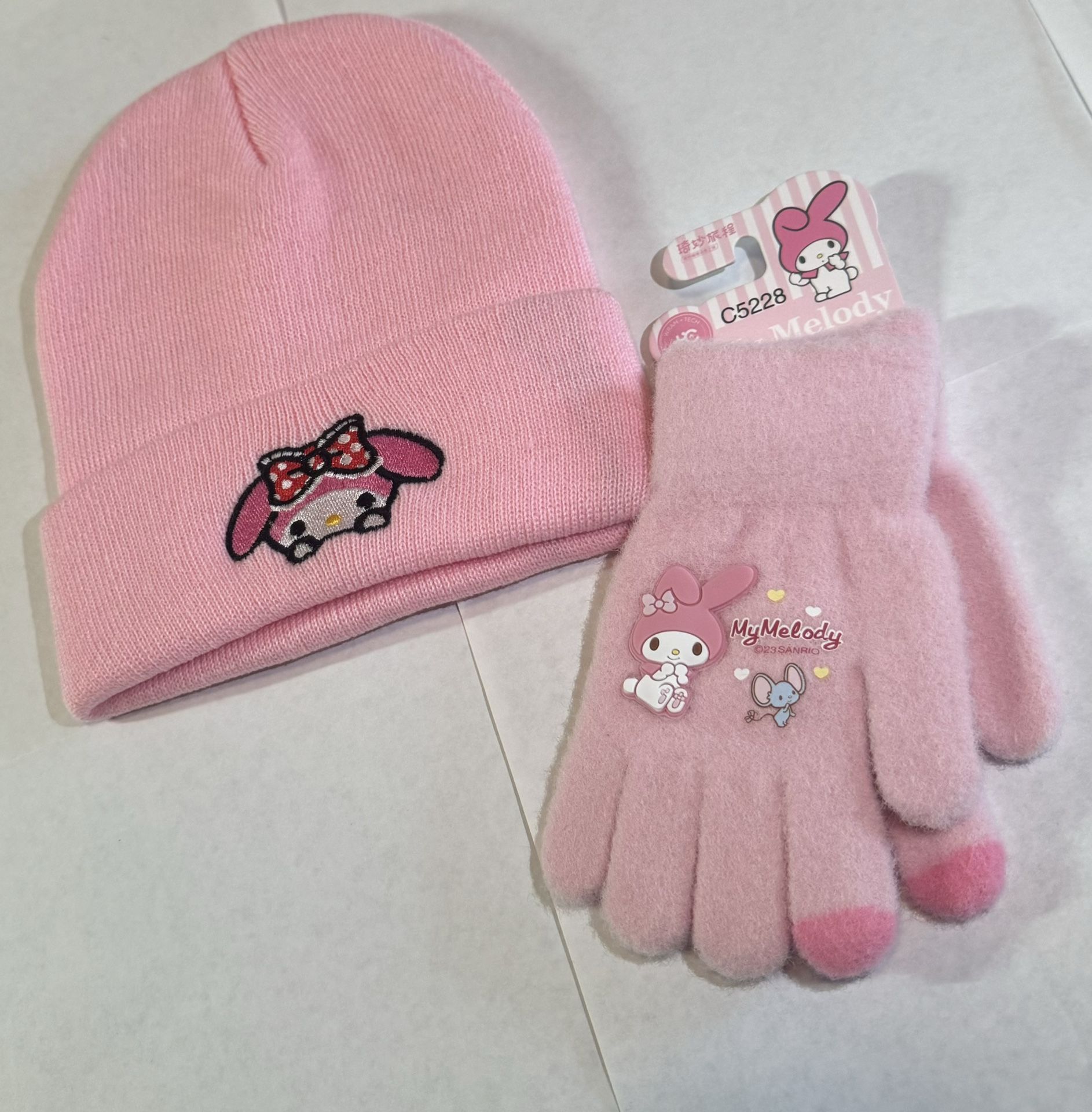 Hello Kitty Beanie & Mitten 2 Piece Set Kuromi & My Melody 