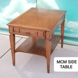 Mid Century Modern MCM  Side Table 