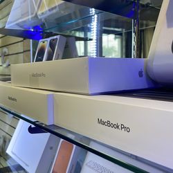 14”MacBook Pro m5 max 36Ram 2TB SSD