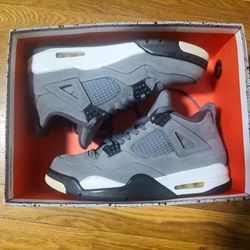 Jordan Retro 4 "Cool Greys" Size 9.5 Mens