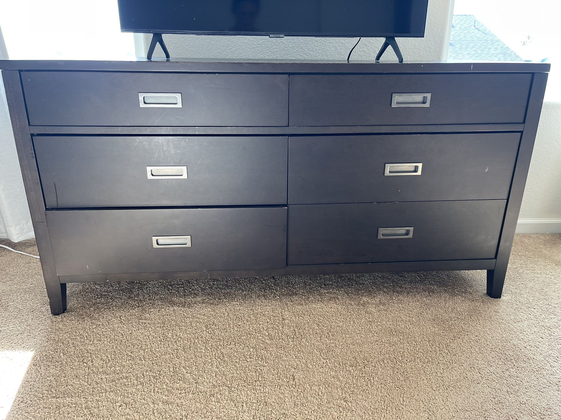 6 Drawer Dresser