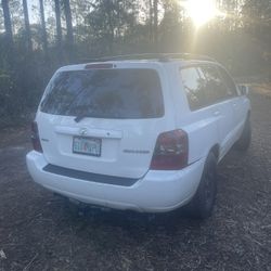 2004 TOYOTA