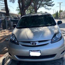 2005 Toyota Sienna