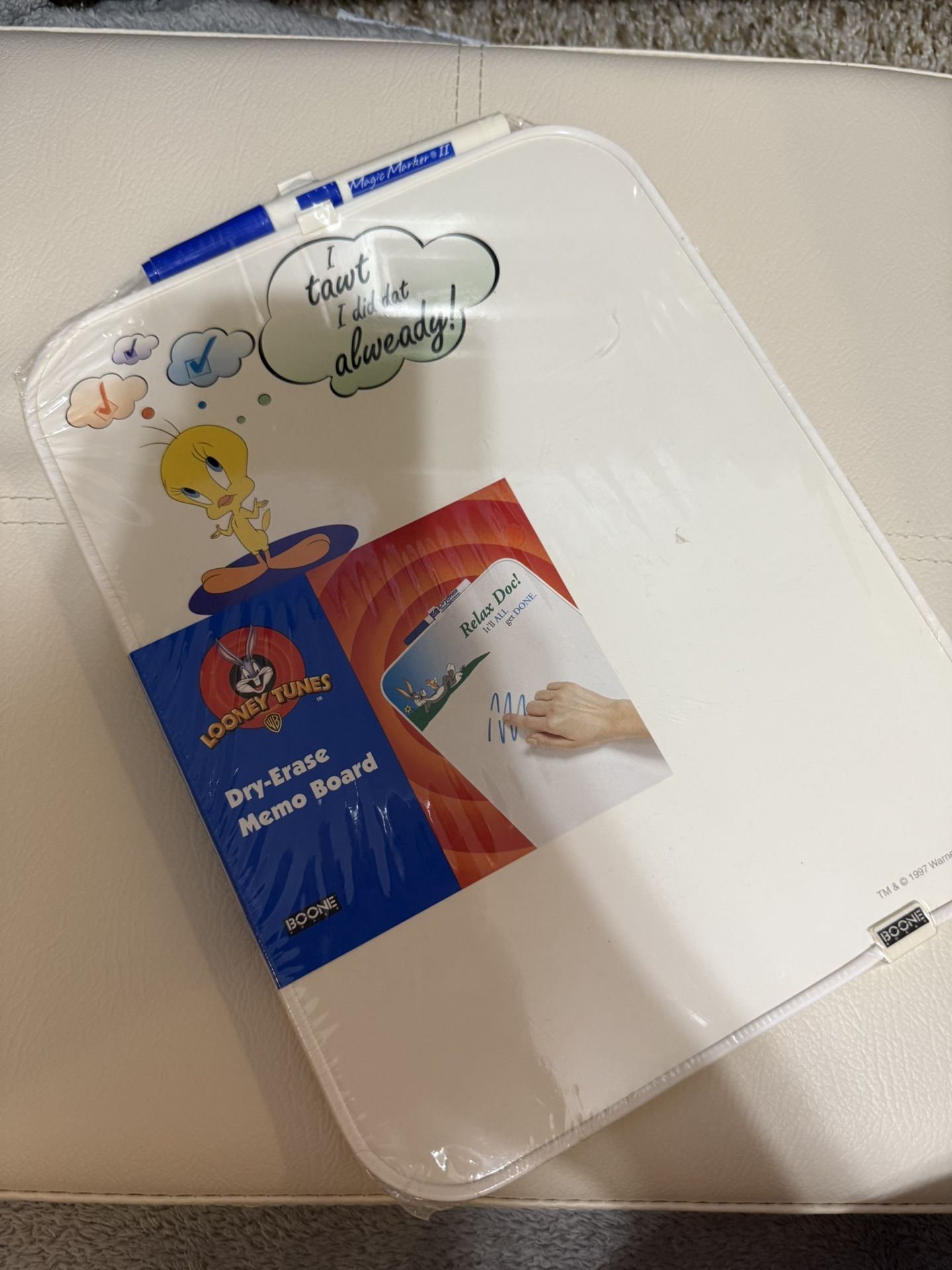 Vintage Looney tunes dry erase memo board