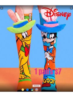DISNEY PLUTO GOOFY ONE PAIRS SOCKS NEW