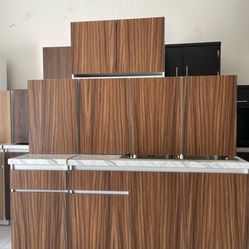 Gabinetes nuevos para cocina de laminado dos abajo 17:48 pulgadas tres arriba 17 30 y 48 pulgadas