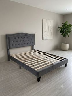 Platform full size bed frame
