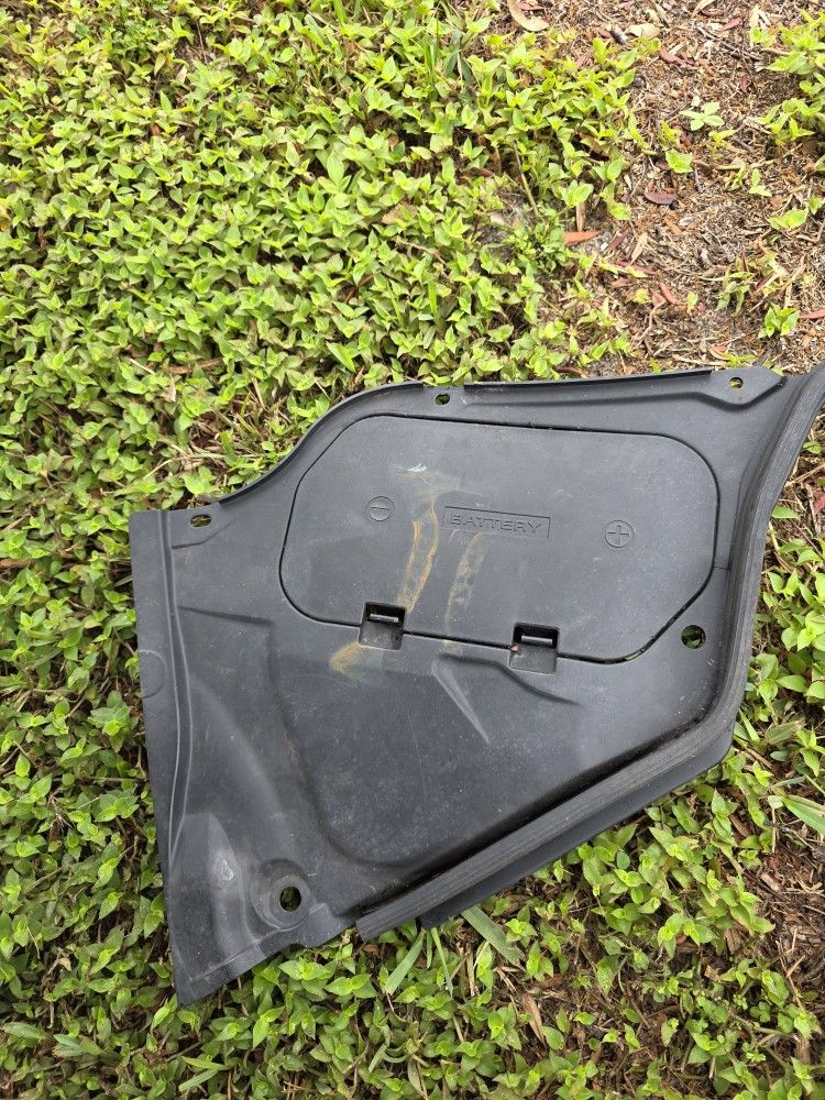 G35 Battery Cover Plastic Infinity