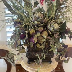 GORGEOUS  FLOWER ARRANGEMENT