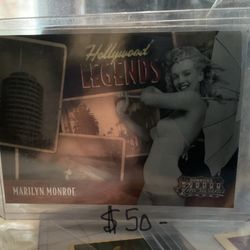 2009 Donruss HOLLYWOOD LEGENDS – Marilyn Monroe