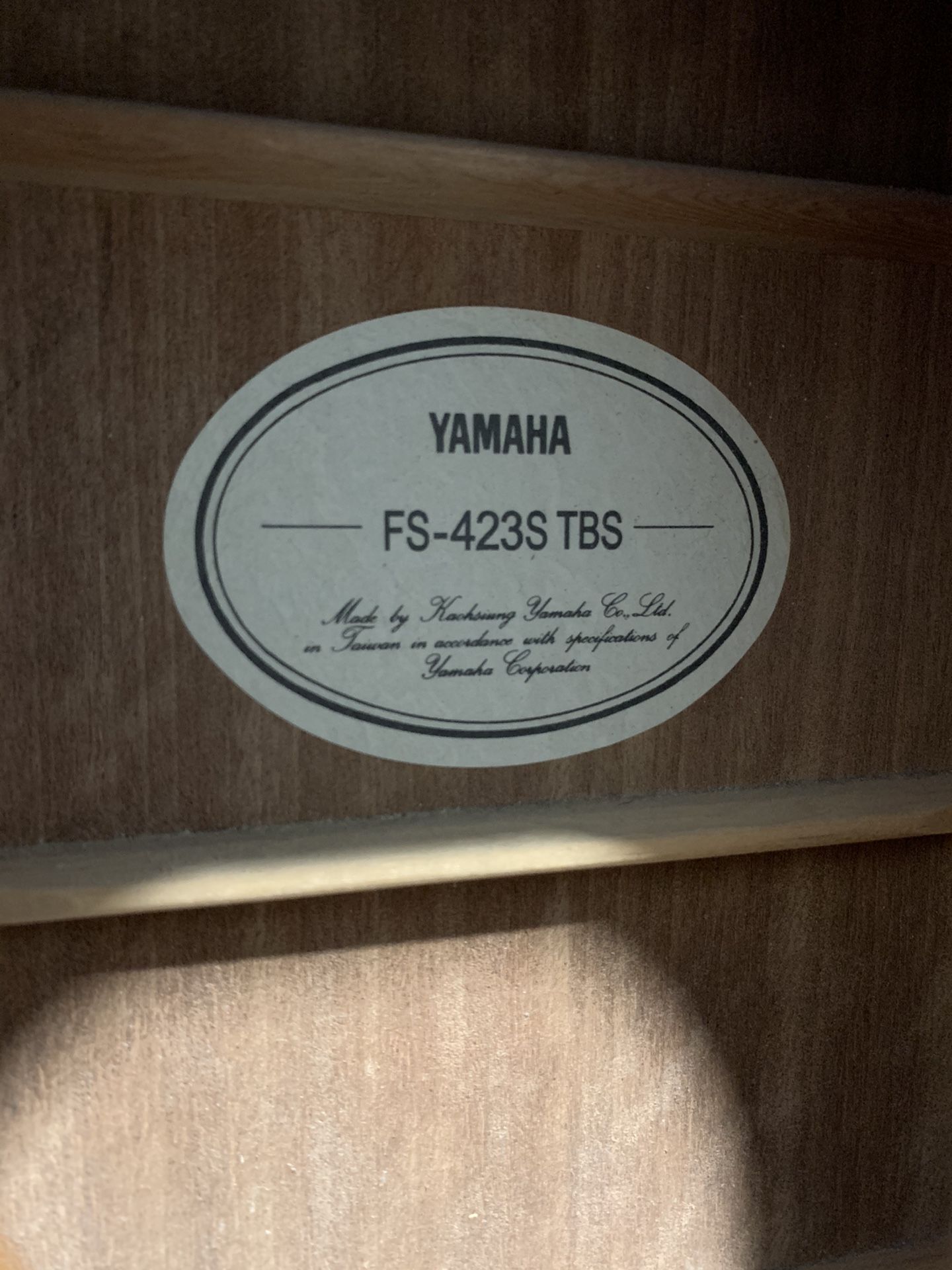 Yamaha FS-423S TBS Acoustic Guitar for Sale in Seattle, WA - OfferUp