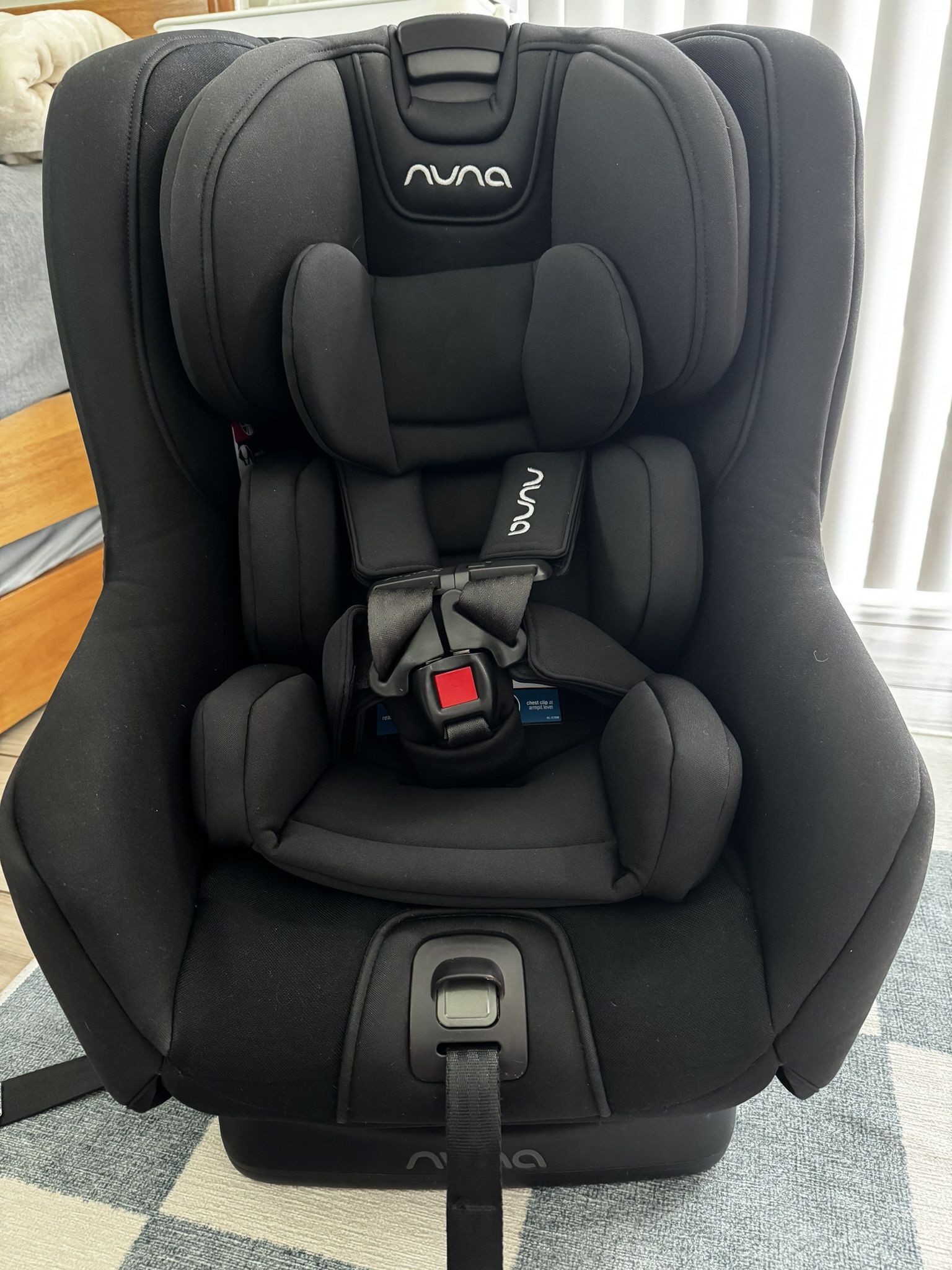 Nuna RAVA Convertible Car seat