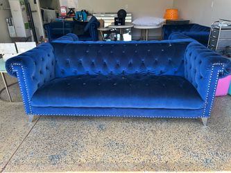 $150 for all 4 I need these gone today some has holes in them from my hookah lounge they can be fixed it’s a sweet deal for the price pick up only no 