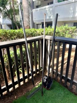 Heavy Duty Landscaping / Construction Tools – Shovel, Rake & Digging Bar