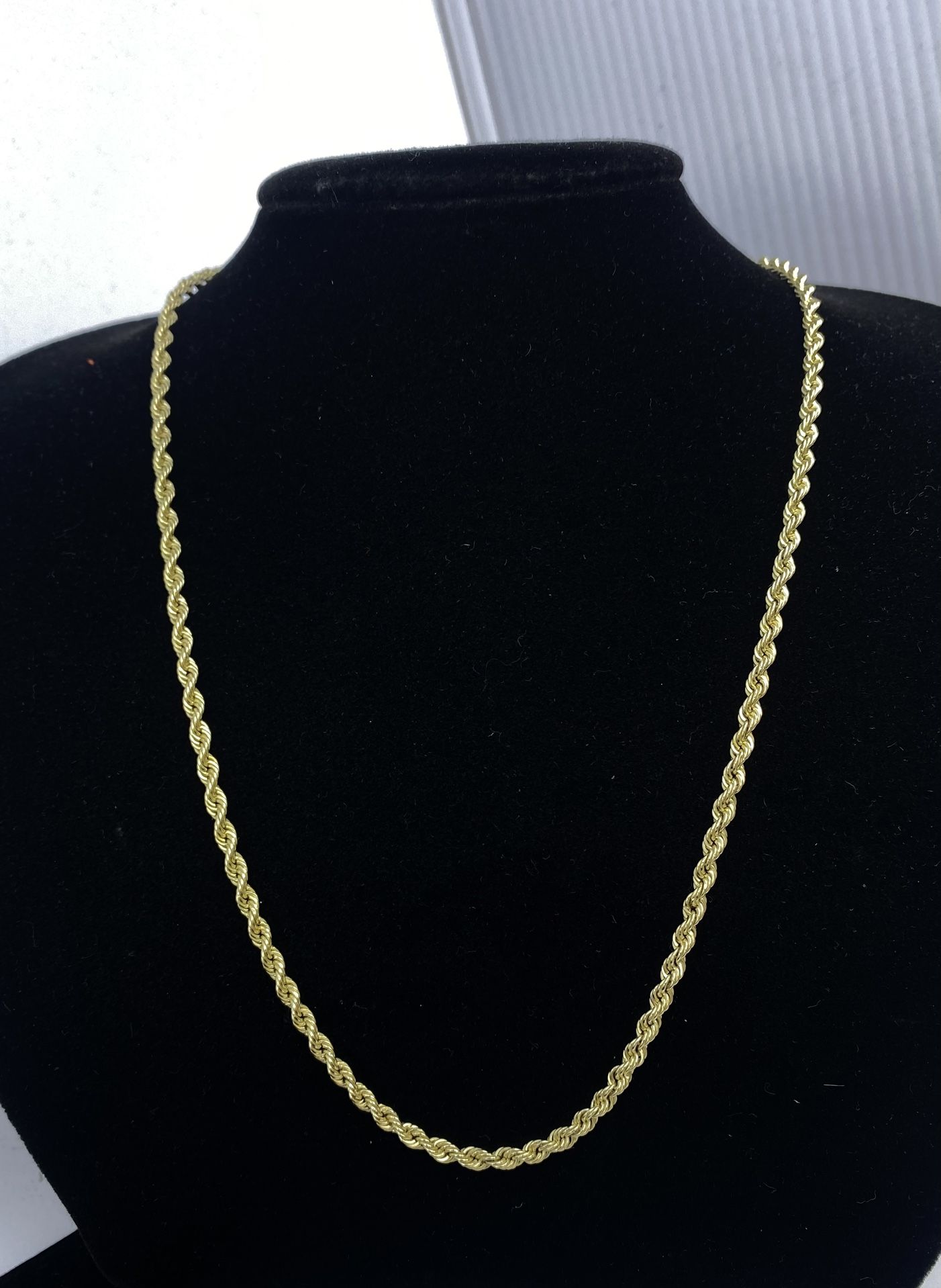 $600 Yellow Gold Hollow Rope Chain