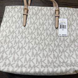 Michael Kors Jet Set Vanilla LG Tote