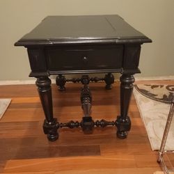 Wood Table with drawer 