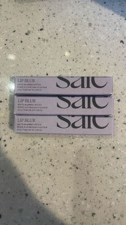 Saie Matt-Blurring Lipstick