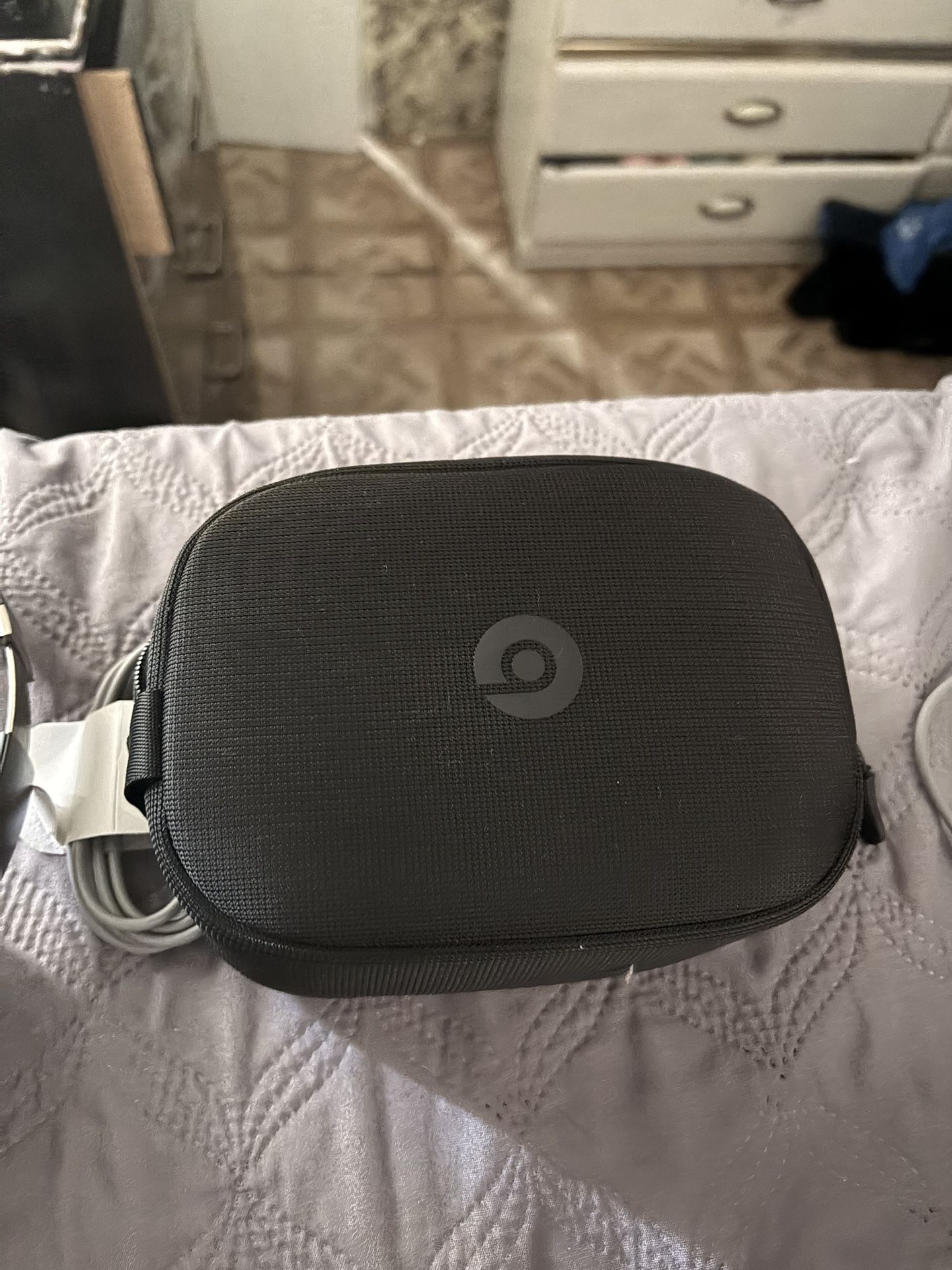 Beats Solo 4s