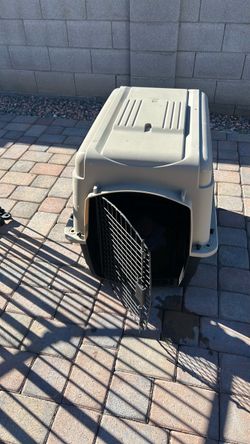 Dog or cat crate