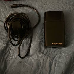 Black And Gold Babyliss Shaver For Barbers