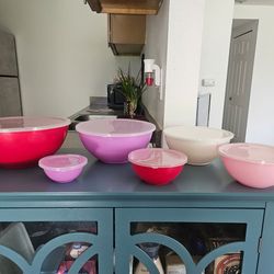 Set of 6 plastic (bpa- free) bowls