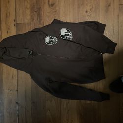 Number (N)ine zip up size 2 (M)