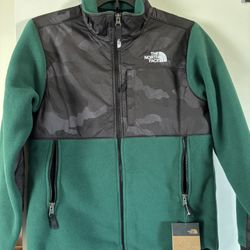 Boy The North Face Jacket Size L (14/16)New With Tags