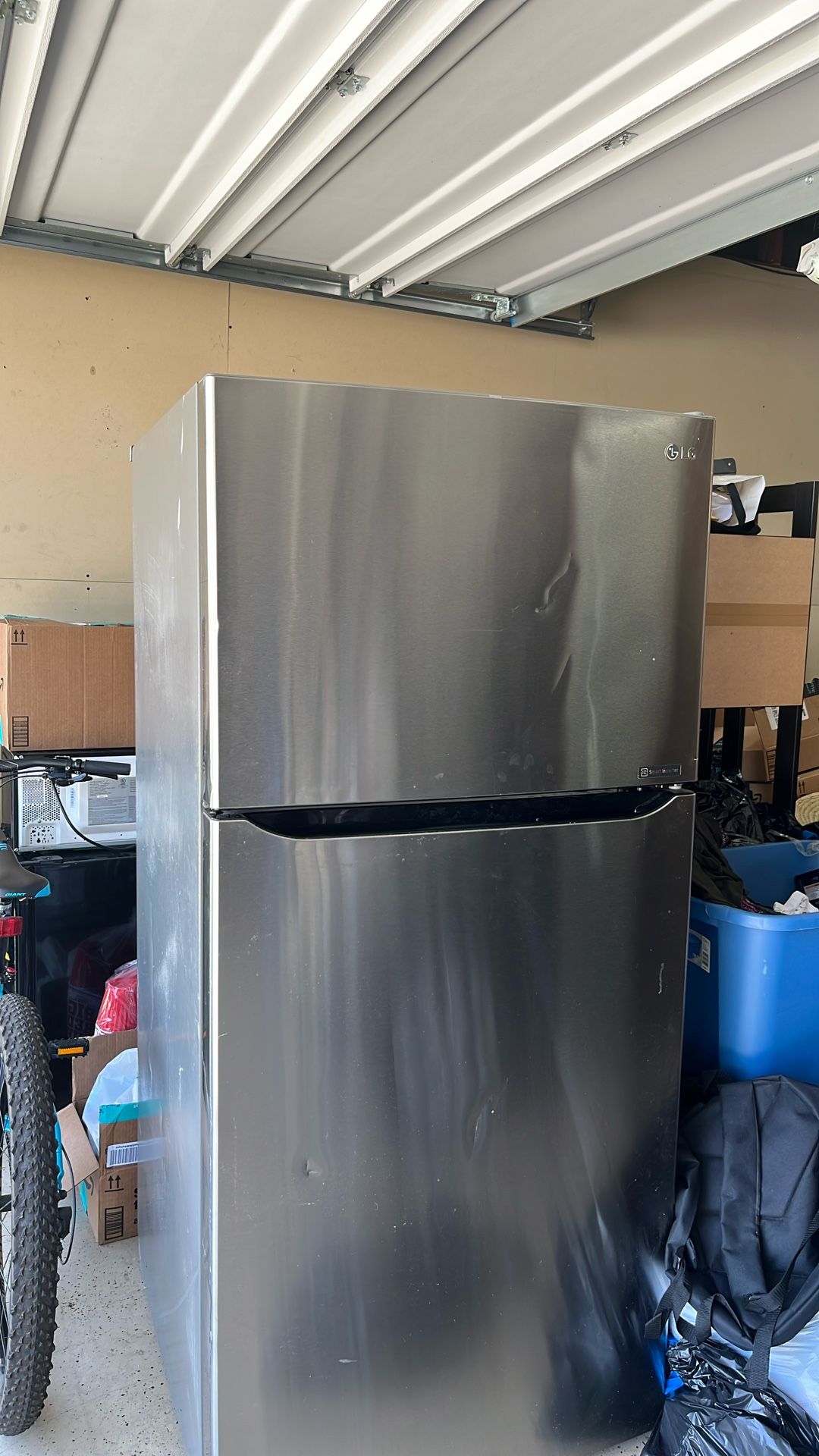 Refrigerator
