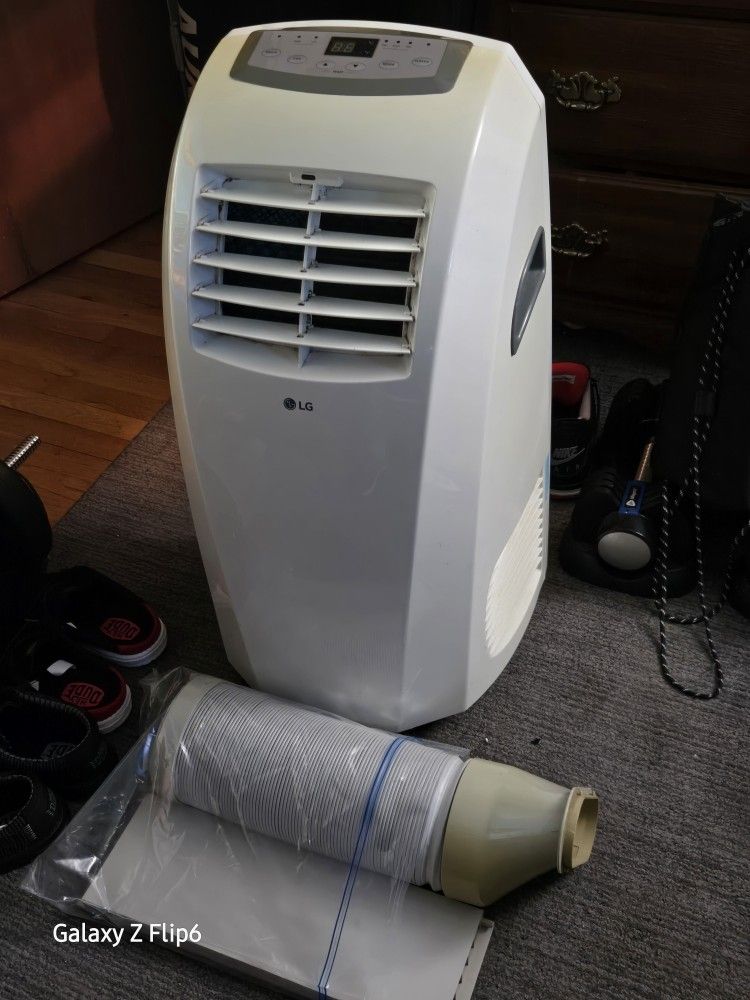 LG Portable Air Conditioner. 10k BTU.