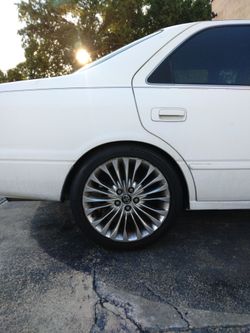 18" Toyota Avalon O.E. wheels
