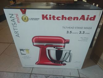 Kitchen Aid 3.5 QT MINI mixer