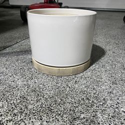 Ceramic Pot 