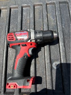Milwaukee drill M18