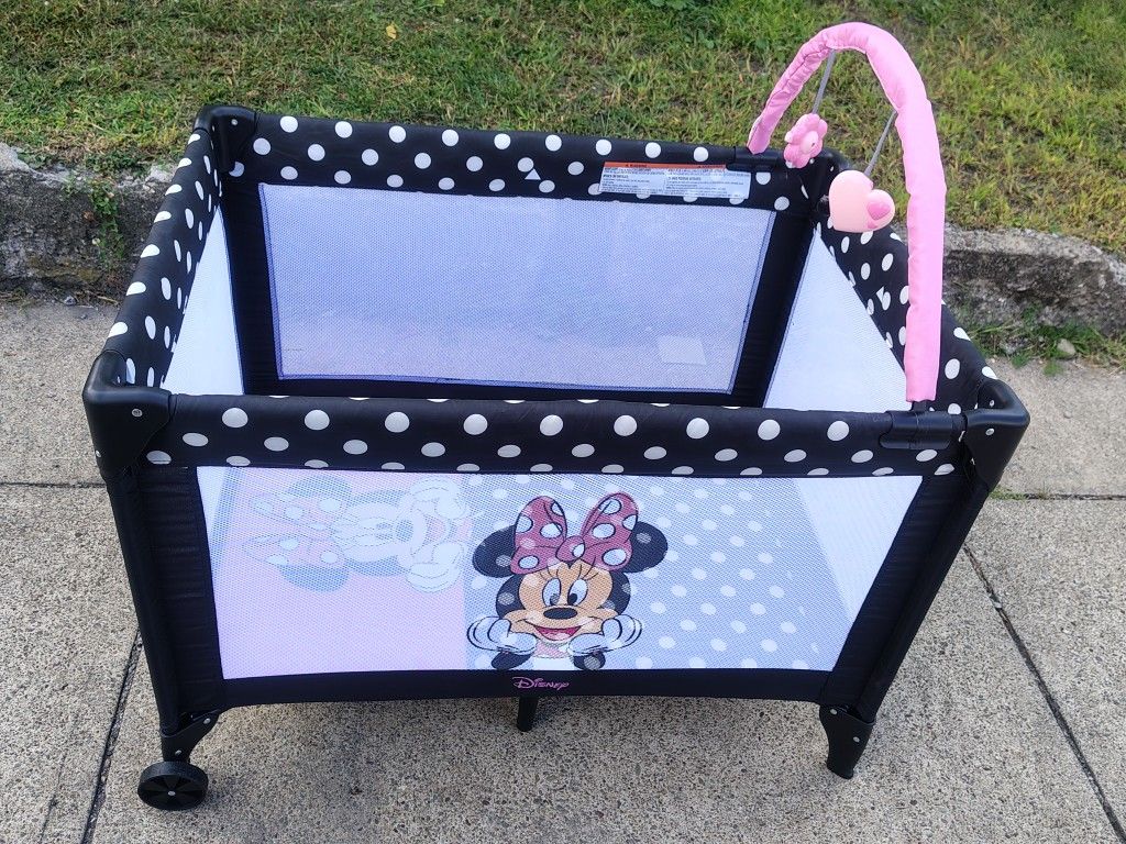 Minnie Mouse Pack N Play