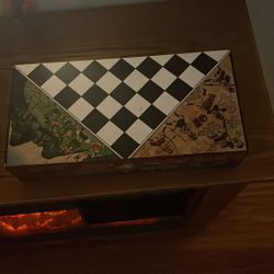 Used Handcrafted Wooden Peruvian Chess Set