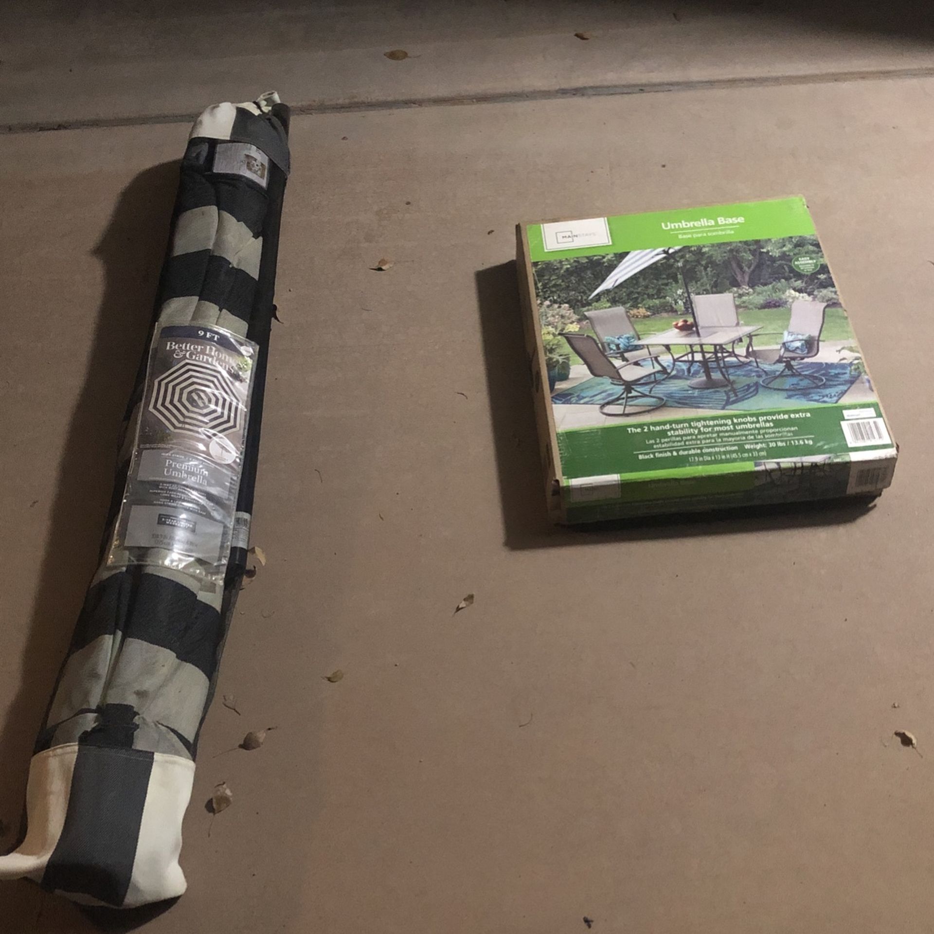 Umbrella And Base 9ft