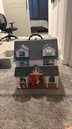 Lil Woodzeez House