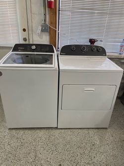 WHIRLPOOL. WASHER AND. DRYER. SET
