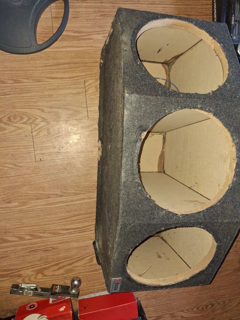 3 /12 Speaker Box