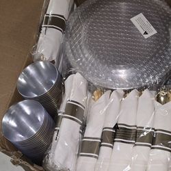 Goodluck 200 Piece Silver Plastic Dinnerware Set for 50 Guests, Fancy Disposable Plates for Party, Include: 50 Dinner Plates, 50 Dessert Plates, 50 Pr