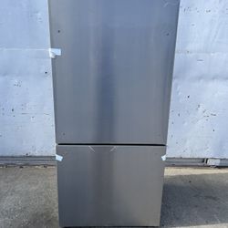 "NEW" counter depth bottom freeEr refrigerator.
