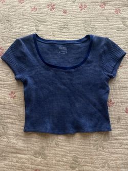 Blue cropped pacsun shirt