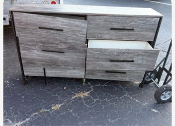 Dresser and bedframe $25