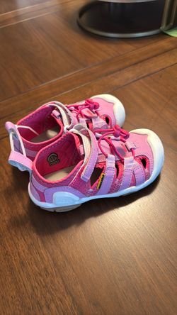 Girl Keen Sandals