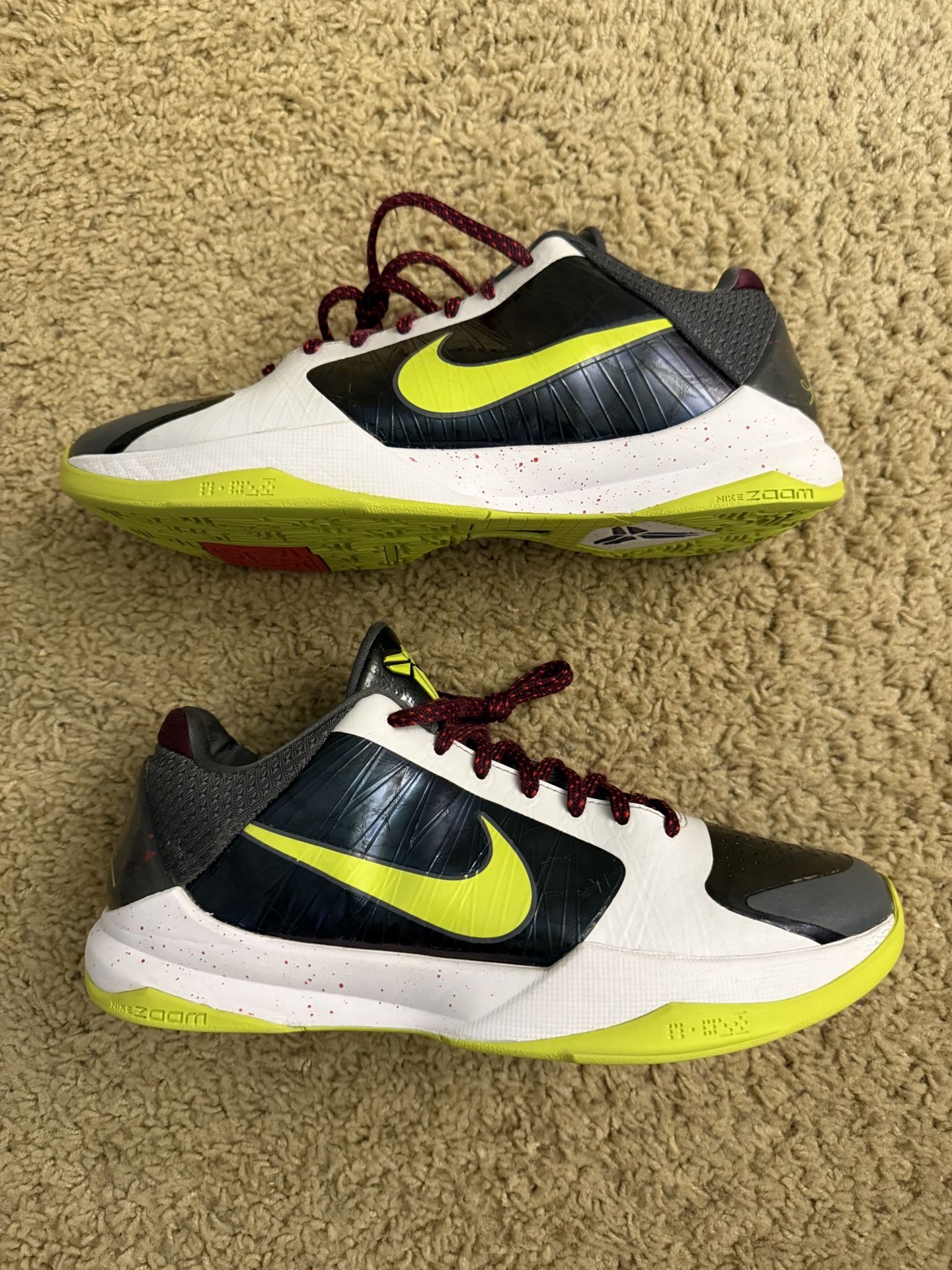 Size 9.5 - Nike Zoom Kobe 5 Protro 2020 Chaos (Pre Owned With Scuffs Creases And Wear On Soles)