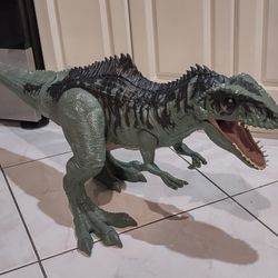 Mattel Jurassic World Dominion Super Colossal Giganotosaurus Action Figure. 
