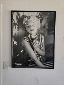Marilyn Monroe - Framed Poster