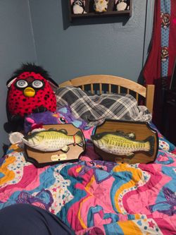 Big Mouth Billy Bass Singing Fish (lot of 2)
